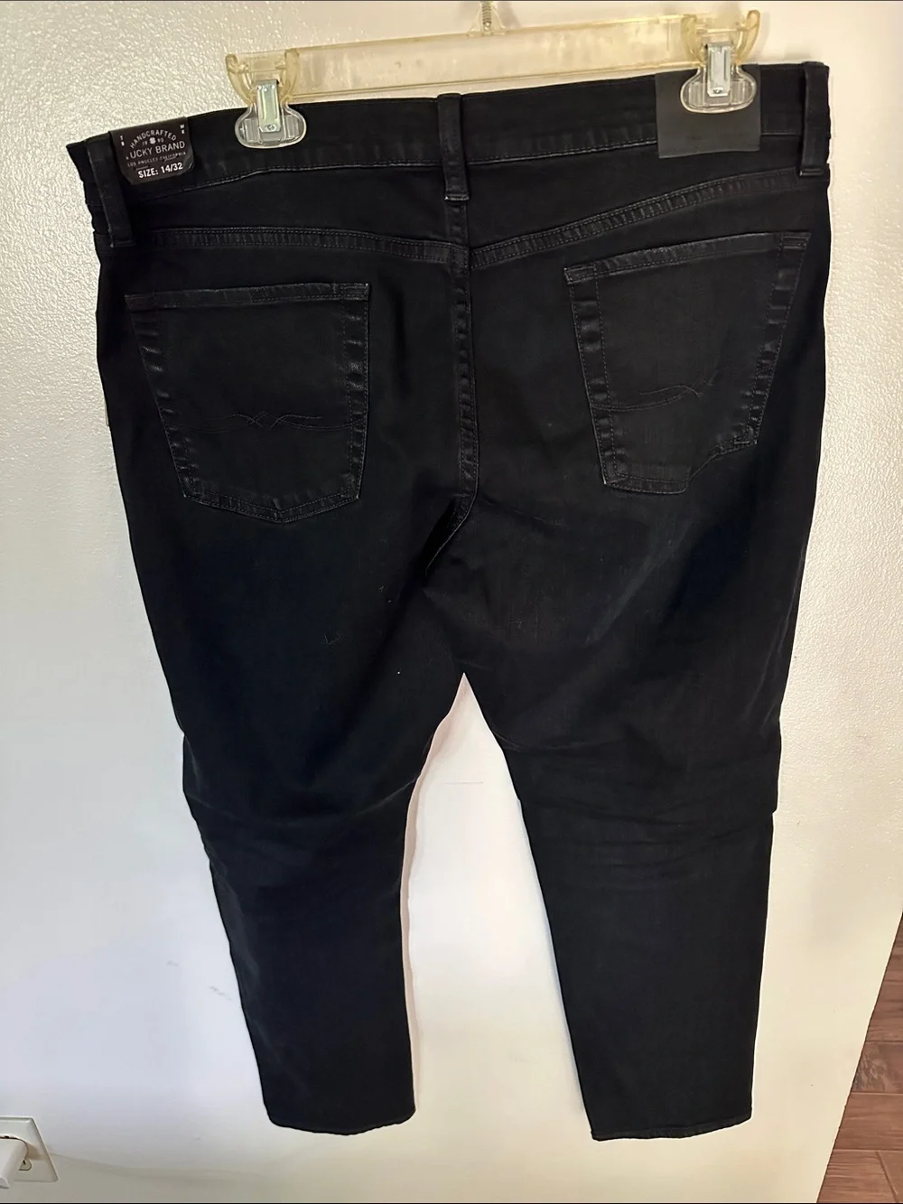 NWT Lucky Brand Women’s  Black Ripped Skinny Jeans